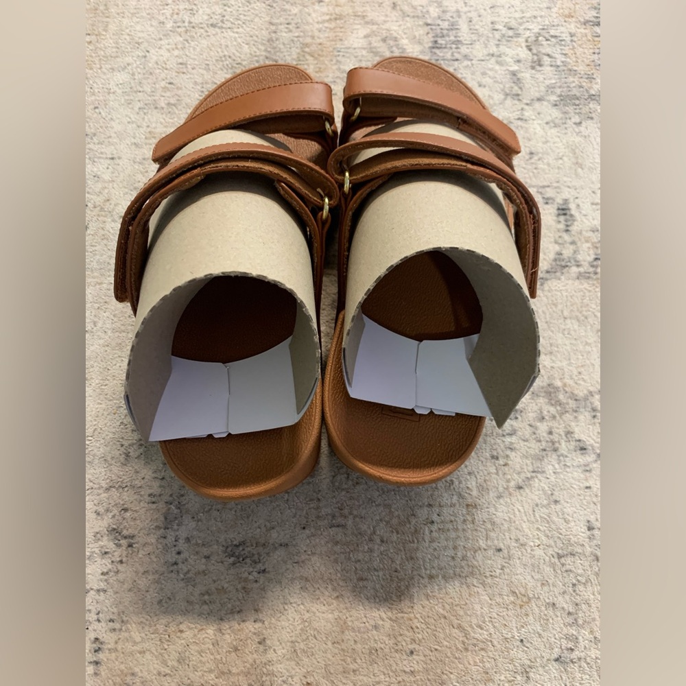 Fitflop Lulu Adjustable Leather Back-strap Sandals Women's Sandal - Picture 2 of 3